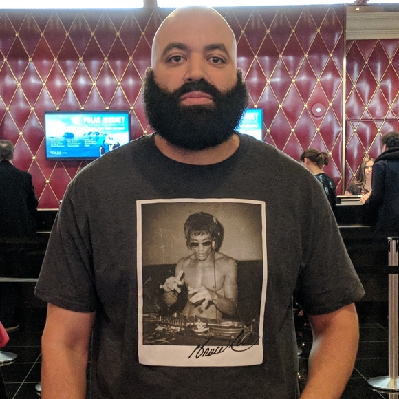 Meet your Posher, Ronnie - Picture 4 of 6